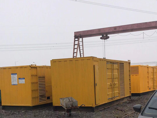 龙南100kw柴油发电机组每小时油耗？