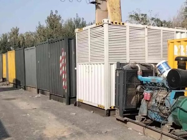 龙南200KW柴油发电机机组每小时油耗是多少？